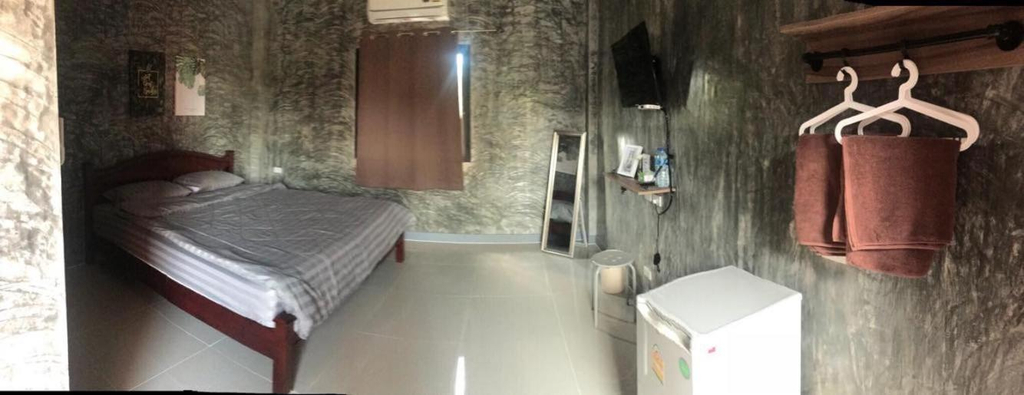 Others 2, YOJI House and Cafe, K. Wiang Nong Long