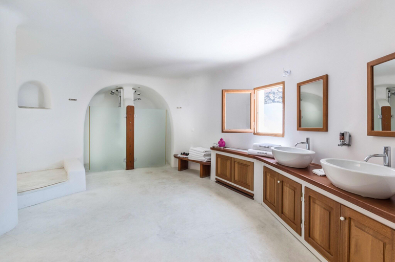 Bathroom 5, Perivolas Lifestyle Houses, South Aegean