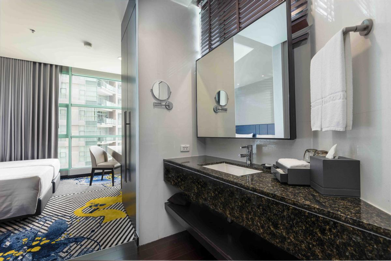 Bathroom 25