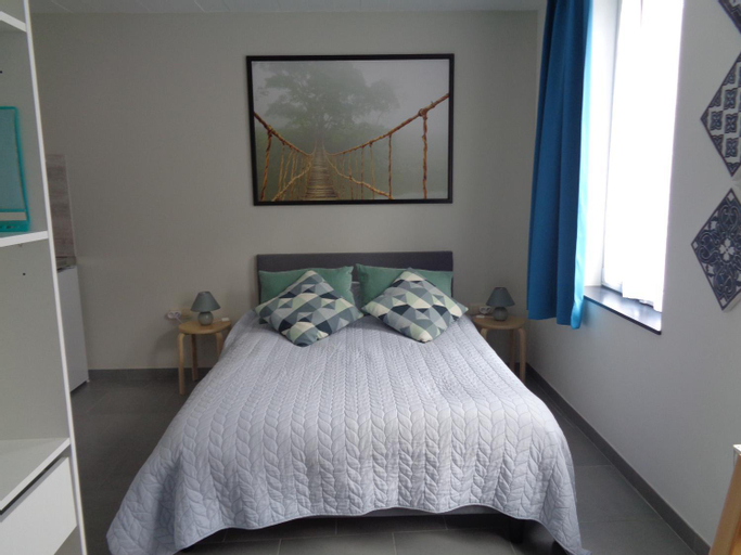 Bedroom 2, AU PIED DE L'ABBAYE DE LEFFE, Namur