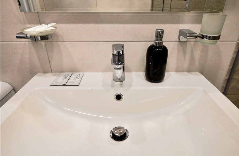 Bathroom 4, RAISSON APARTHOTEL D86, Astana City
