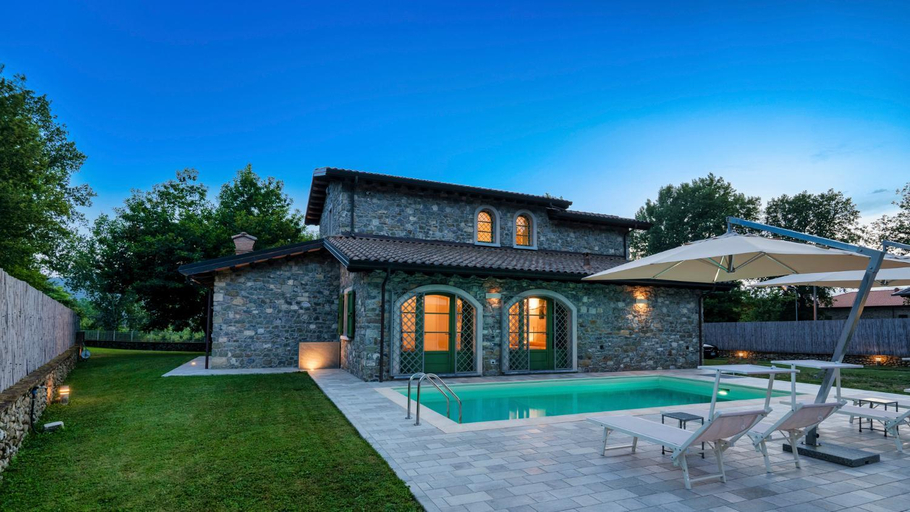 Sport & Beauty 2, Villa Elsa 6, Emma Villas, Massa Carrara