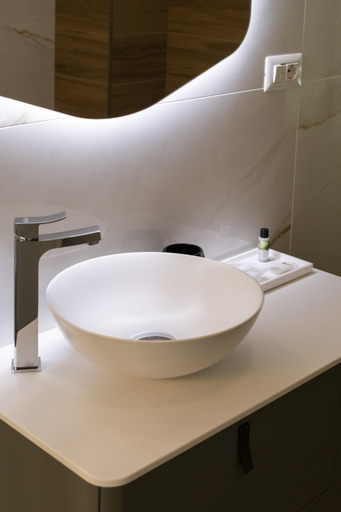 Bathroom 2, Casa Mare Beachfront Luxury Suites, Salerno