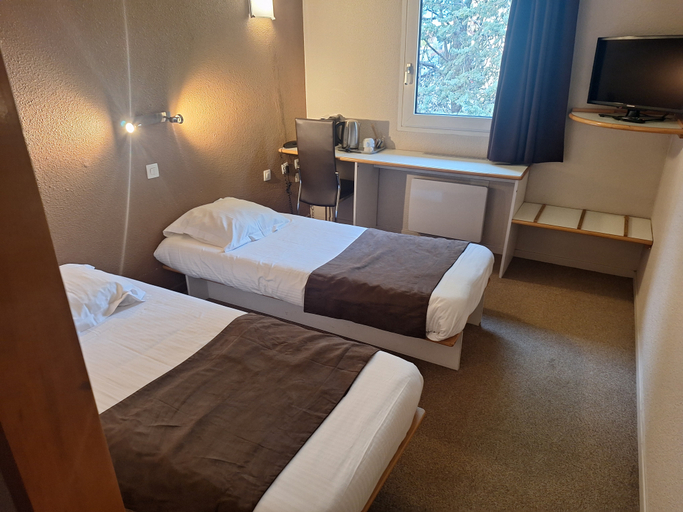 Bedroom 6