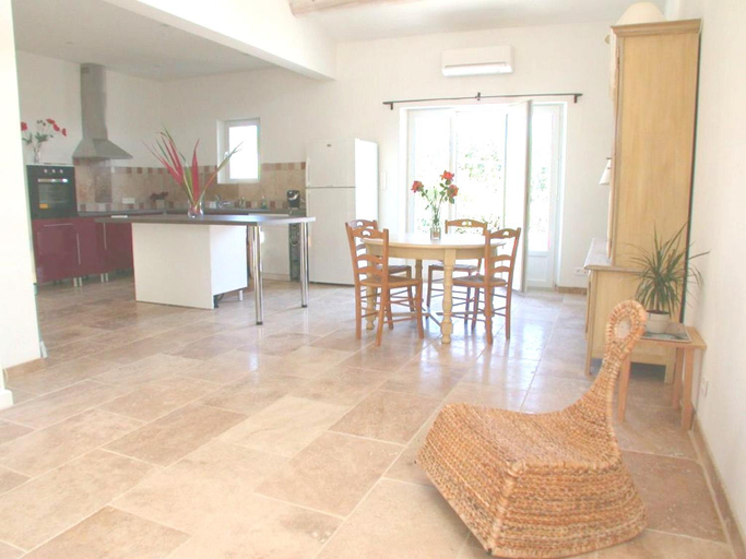 Others 3, Villa confortable avec piscine privee a Saint-Saturnin-les-Apt, Vaucluse