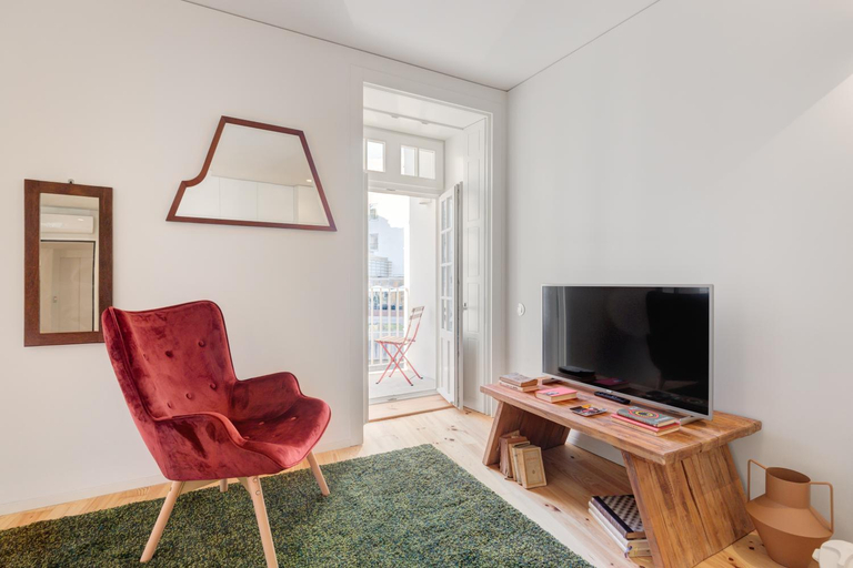 Others 3, InBloom Apartments 2, Porto