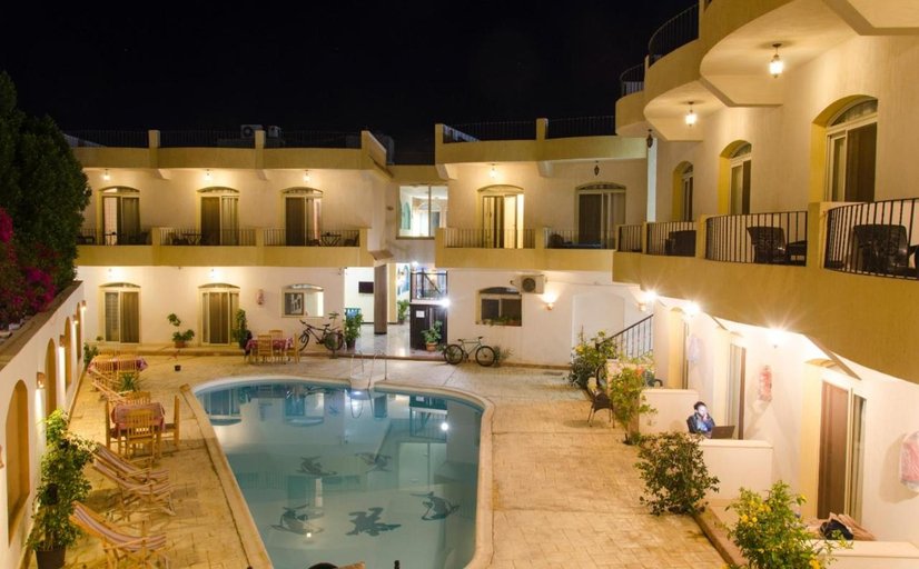 Others 3, New Yalla Hotel, Sant Katrin