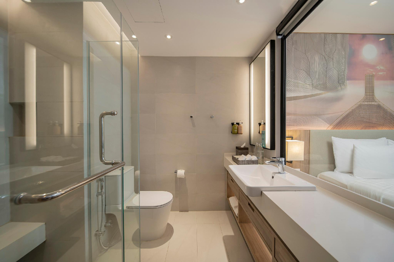 Bathroom 4