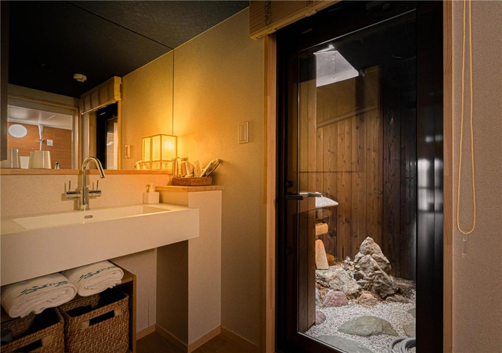 Bathroom 3, Tanimachi-kun, Hoshiya, Autumn House, Kyoto