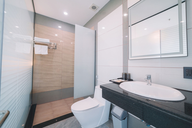 Bathroom 4, Greenview City Hotel, Đà Lạt