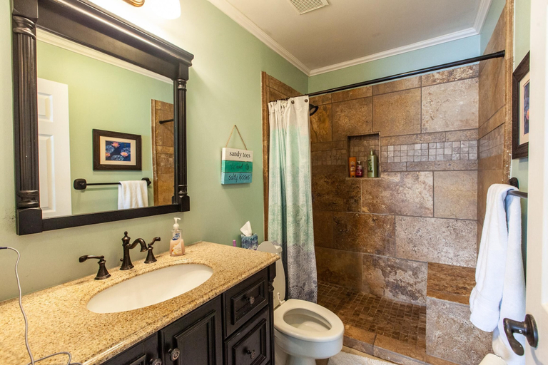 Bathroom 4, Sandpiper Shores, Walton