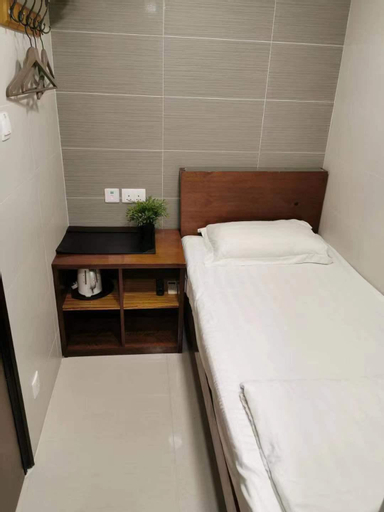 Bedroom 13