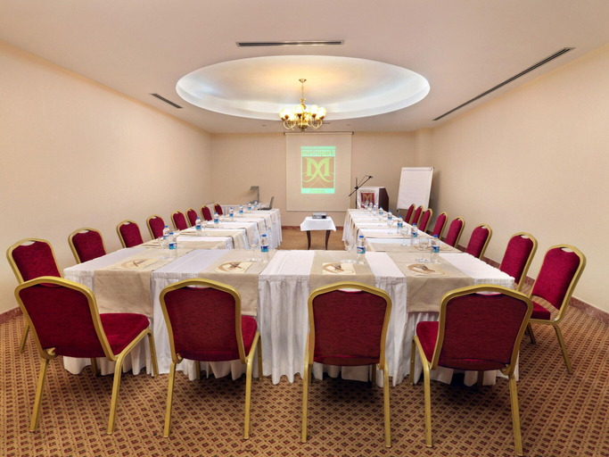 Business Facilities 3, Taksim Metropark Hotel, Beyoğlu