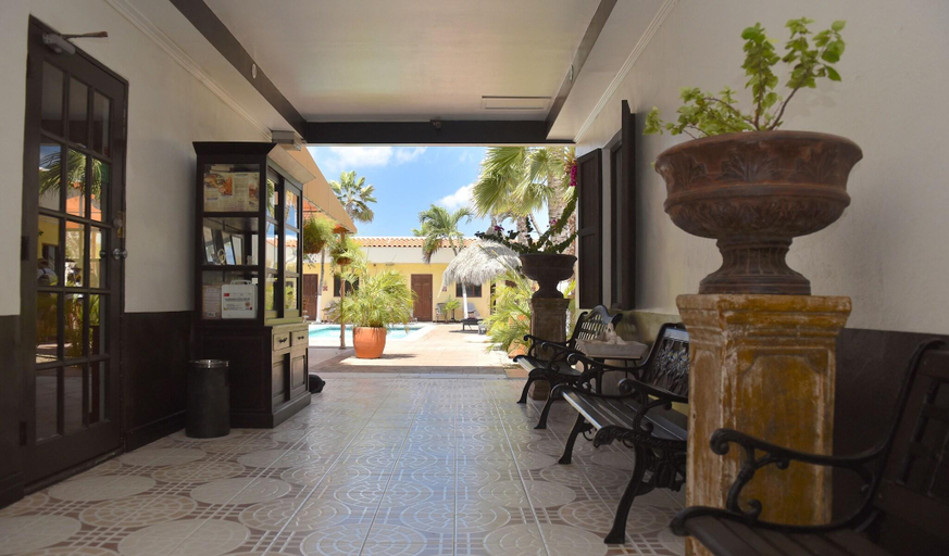 Public Area 4, Arubiana Inn