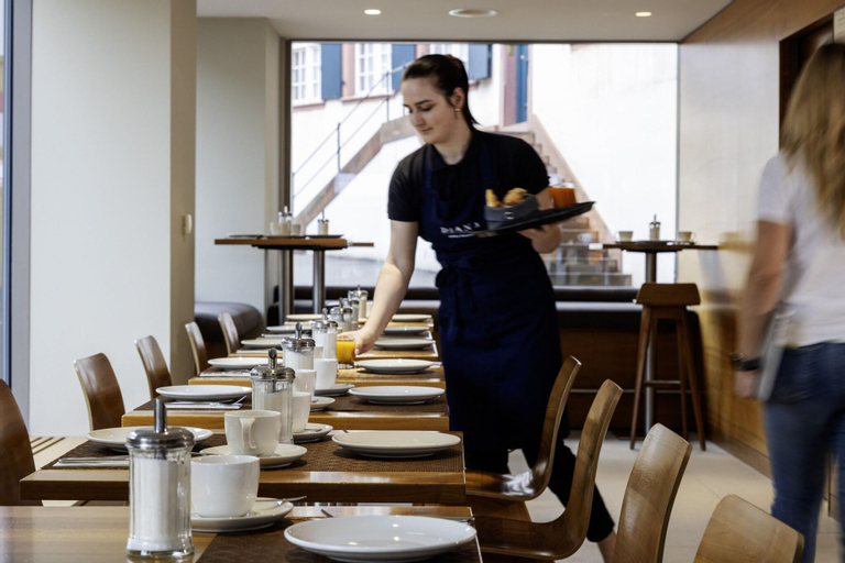Food & Drinks 5, Hotel D - Basel - Fully Renovated 2025, Basel