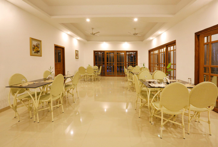 Food & Drinks 5, Once Upon The River, Ernakulam