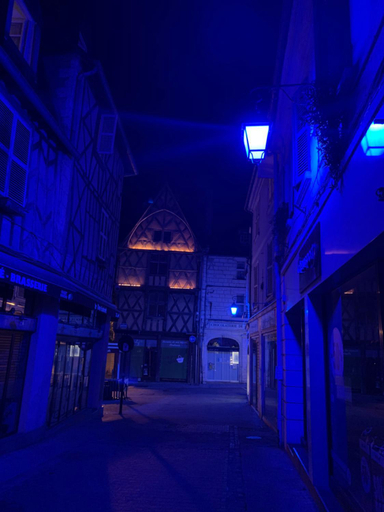 Exterior 3