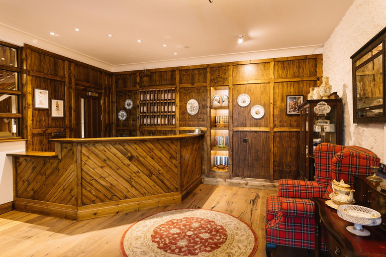 Public Area 5, The Whispering Pine Lodge, Highland