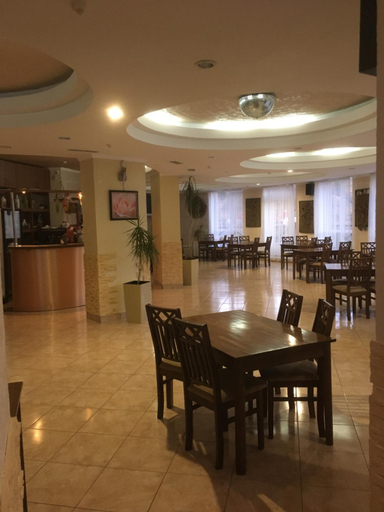Food & Drinks 3, Terem, Skolivs'kyi