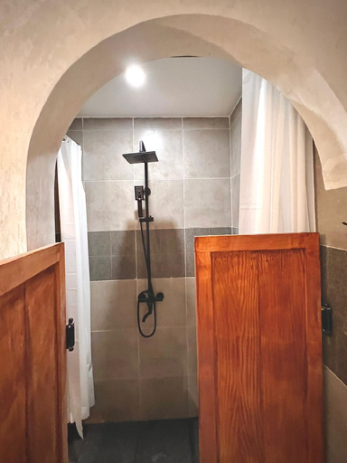 Bathroom 8