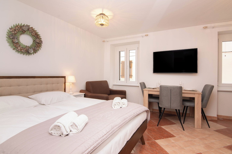 Bedroom 3, Apartments Leonel Piran, Piran
