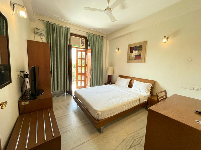 Bedroom 1, BedChambers Serviced Apartments, Sector 45, Gurgaon