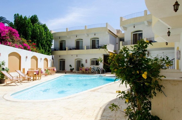 Others 5, New Yalla Hotel, Sant Katrin