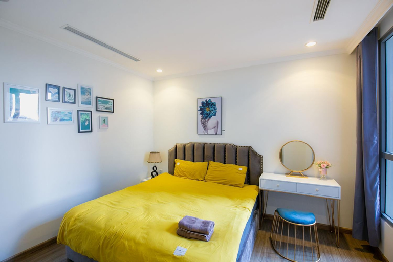Bedroom 2, Full House, Hoàng Mai