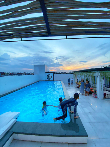 Swimming Pool 2