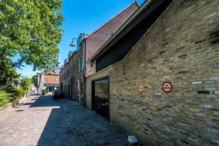 Others 5, Job Baster Huisje, Schouwen-Duiveland
