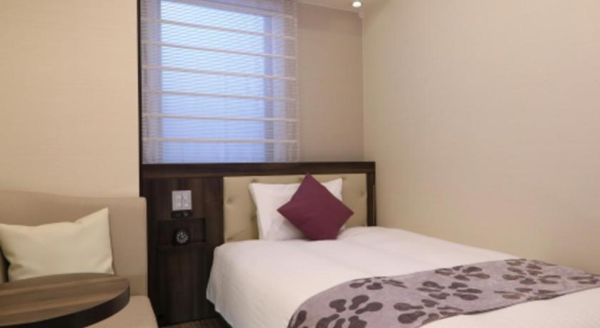 Bedroom 13