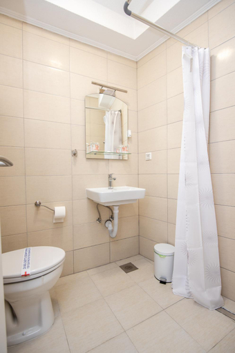 Bathroom 3, Guesthouse Bebek, Sarajevo