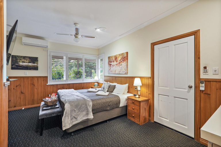 Bedroom 10