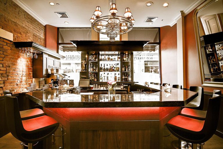 Food & Drinks 4, Hotel Bonaparte Montreal, Montréal