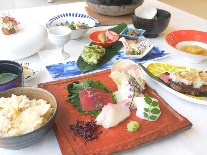 Food & Drinks 5, The Scene, Setouchi