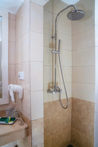 Bathroom 21