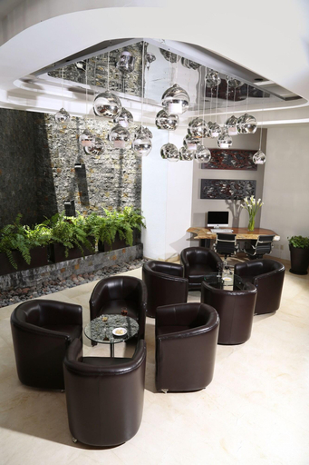 Public Area 3, Ejecutivo Express Consulado, Guadalajara