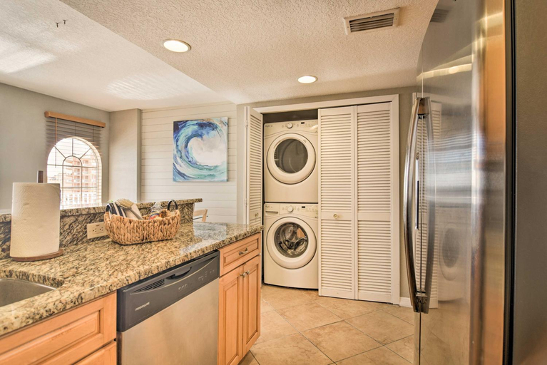 Others 5, Coastal Clearwater Condo: Half Mile to Beach!, Pinellas