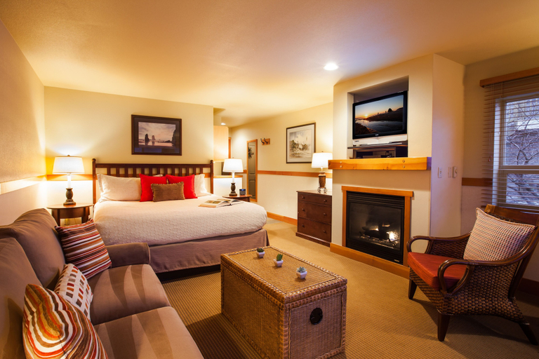 Others 5, The Ocean Lodge, Clatsop