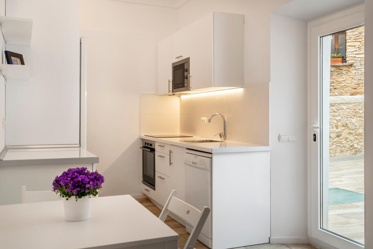 Others 5, Alta House Apartments 3 Calas, Girona