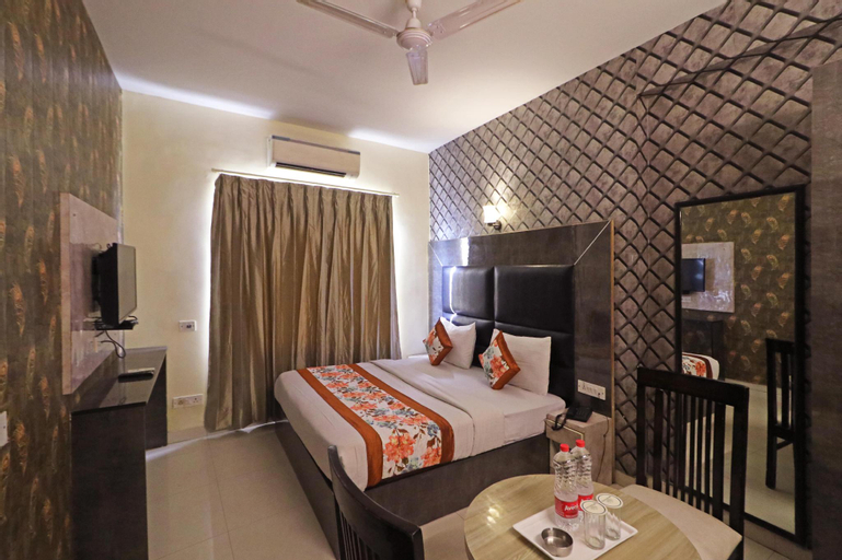Bedroom 30