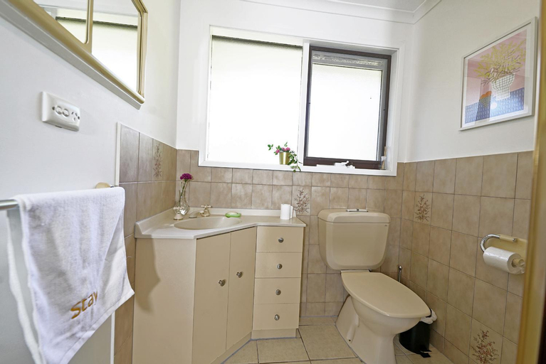 Bedroom 3, Best Location Entire House Staycation Parkland Surrounding, Casey - Hallam