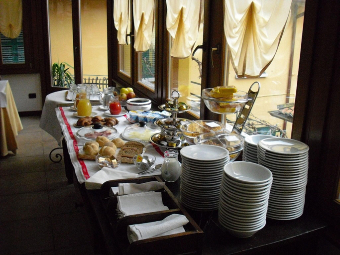 Food & Drinks 5, Hotel Centrale, Como