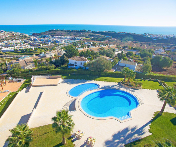 Sport & Beauty 2, Townhouse Mar 2 - Moradia com BBQ e vista mar - Albufeira, Albufeira