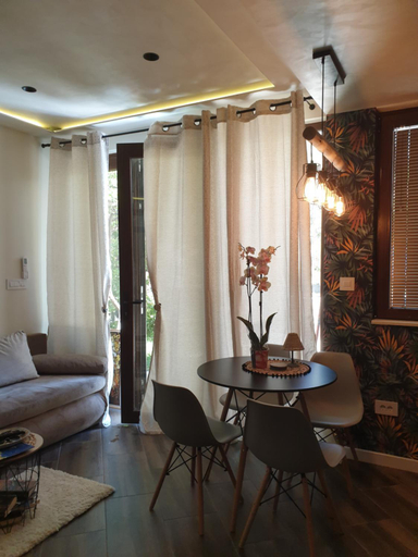 Others 4, Studio apartmani Vukasin