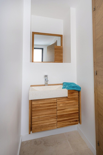 Bathroom 4, Villa Vue Mer La Californie – Face aux îles d’Or, Var