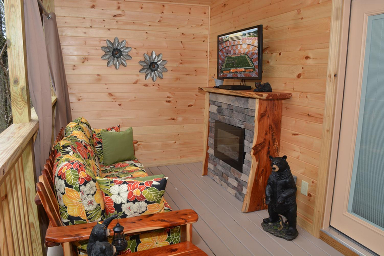 Others 2, Mountain Hideaway, Sevier