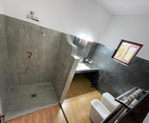 Bathroom 3, Villa Talpe 5 Bedrooms & Massage Pool, Habaraduwa