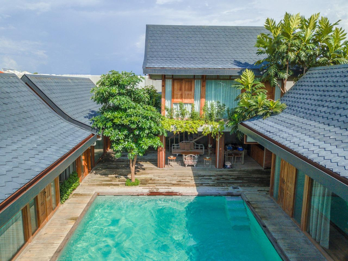 Swimming Pool 2
