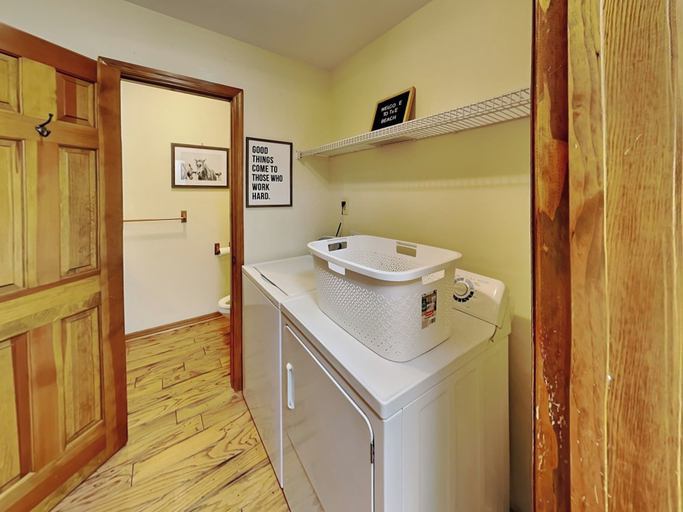 Bathroom 4, Beach Paradise, Saint Johns